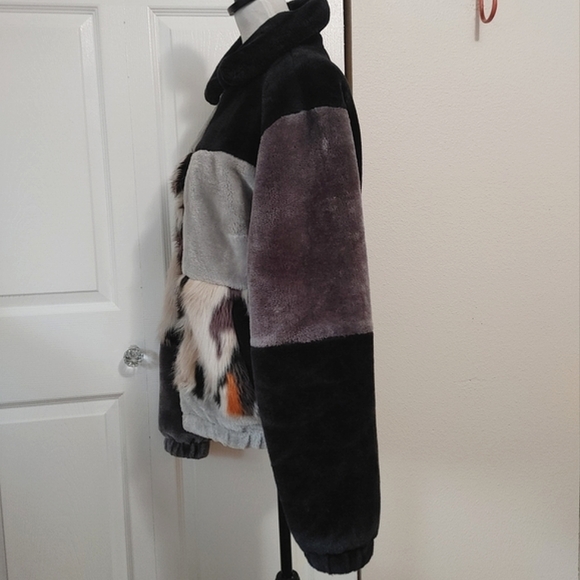 UO Blocked Faux Fur Jacket Bomber Jacket - Picture 6 of 15
